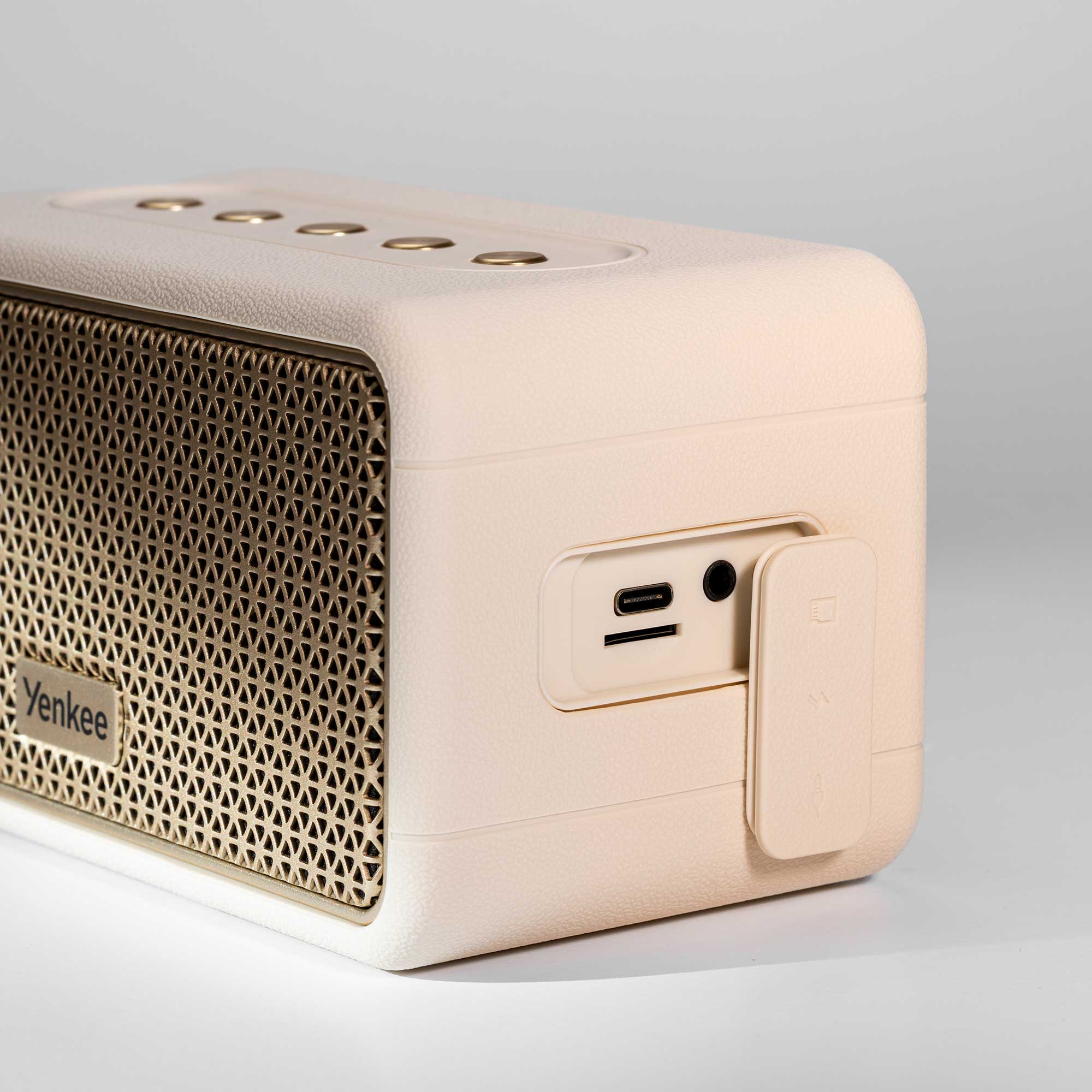 <strong>Výdrž dlhá ako letný festival</strong>